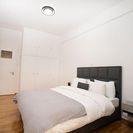 City Center Apt. On A Traffic Free Street Athene Buitenkant foto